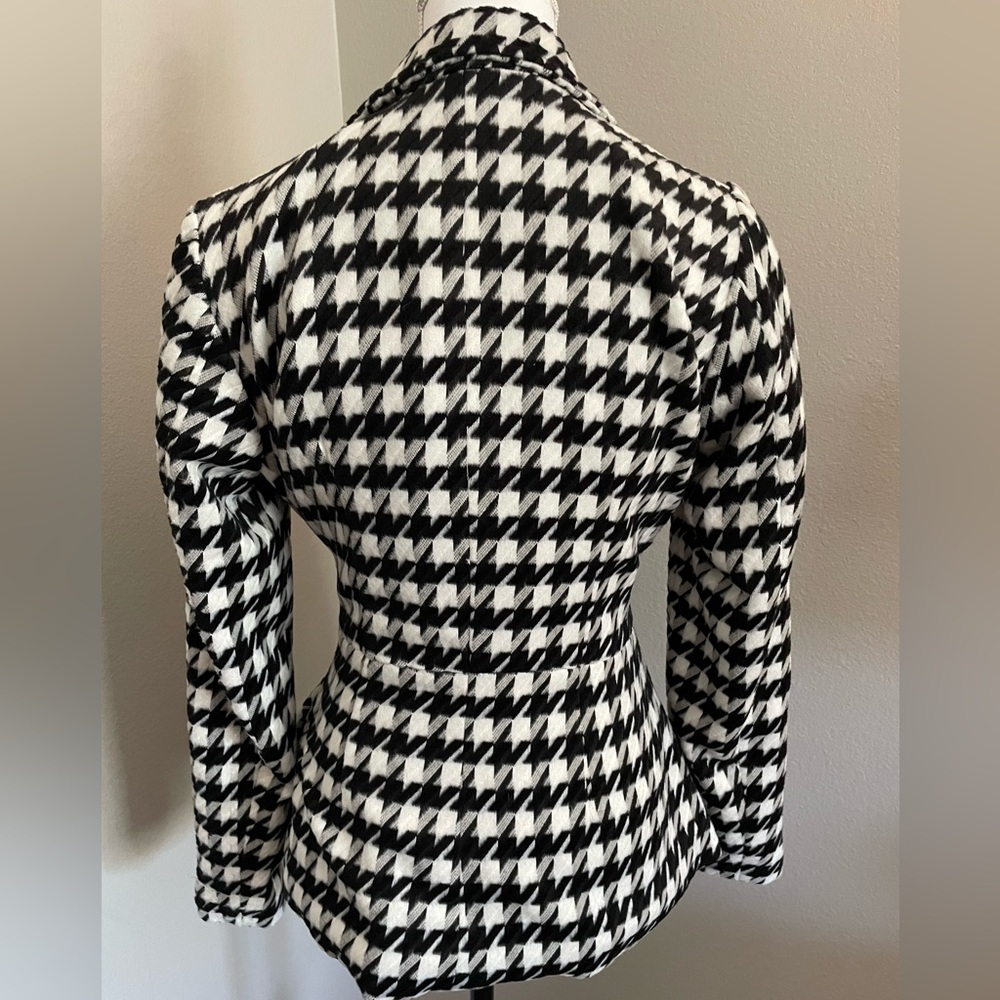 Chic Houndstooth Wrap Jacket - image 4